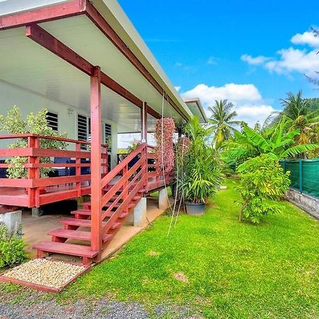 Free Canoes King Bed - Fare Mihiau Villa Moorea Exterior photo